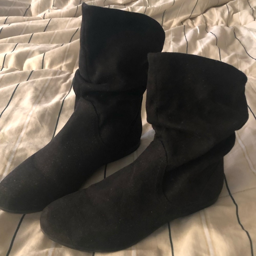 Aldo black short boots